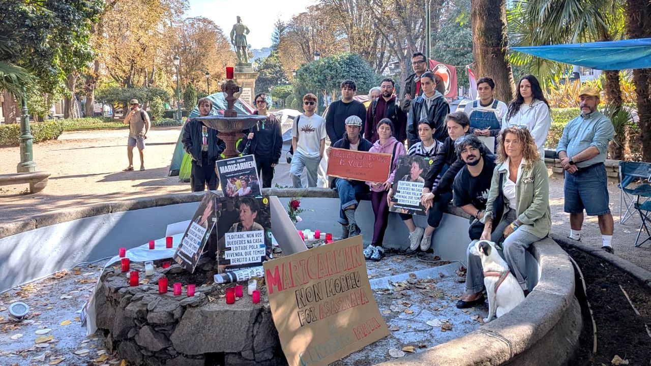 Una acampada para poder volver a vivir Vigo: «Teño 32 anos, cobro un soldo normal, duns 1.200 euros ao mes, e nin podo plantearme a idea de vivir soa nesta cidade»