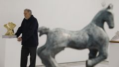 Jos Antonio Ocaa expone sus esculturas en el centro Valente de Ourense