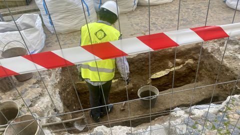 Los arque&oacute;logos han hecho varios sondeos en la confluencia de A Laxe con Carral