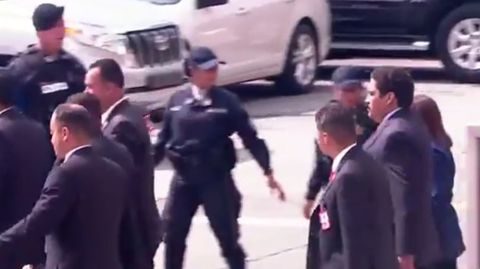 El doble de Maduro sale escoltado del Hotel Sheraton en Panam�