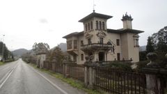 El chalé de Fondón, construido en 1927 por un emigrante retornado de Cuba, está a la venta en Viveiro por un millón de euros