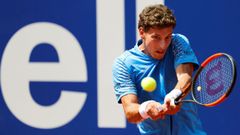 El tenista espaol Pablo Carreo, durante el partido disputado con el tenista griego, Stefanos Tsitsipas, en la semifinal del Open BancSabadell-Trofeo Conde de God disputado esta tarde en las pistas del RCT Barcelona