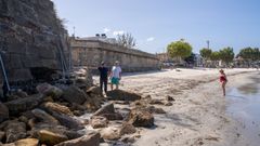 Los vecinos denuncian que el muro podr�a colapsar y provocar una desgracia