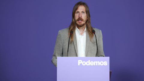 El coportavoz de Podemos, Pablo Fernndez, en rueda de prensa.