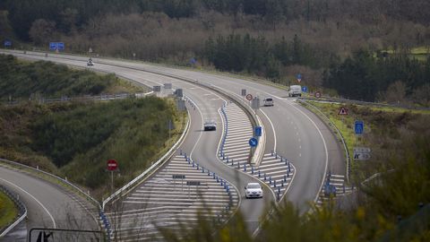 Enlace donde empieza la autov�a ya desdoblada entre A Pobra de San Xiao y Sarria