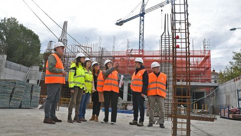 La conselleira, en su visita a las obras de Cambedo da Raia.