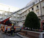 El incendio caus� una gran expectaci�n en la plaza. 