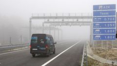 Imagen de una autova portuguesa con las tasas que se cobran por su uso