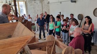 Visita al molino de Carrizo, en Neda, este s�bado, como pre�mbulo a la Festa do Pan de Neda, que se celebra este domingo