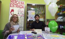 La gerente de la Acoe, Raquel L�pez, y el presidente, Alfredo Gonz�lez, presentaron ayer la campa�a. 