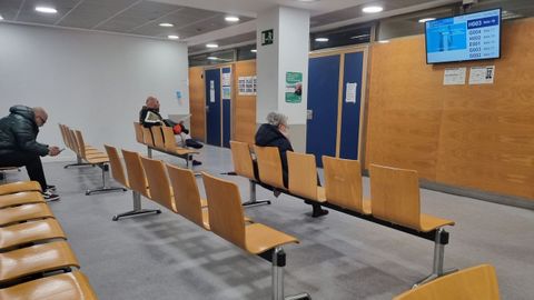 Centro de salud de la Casa del Mar de A Coru�a, este lunes a primera hora de la ma�ana