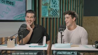 Los hermanos Mario y �scar Casas en una entrevista. 