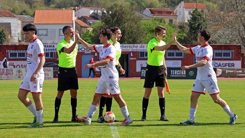 Partido de Tercera Federaci�n entre el Noia y el Somozas