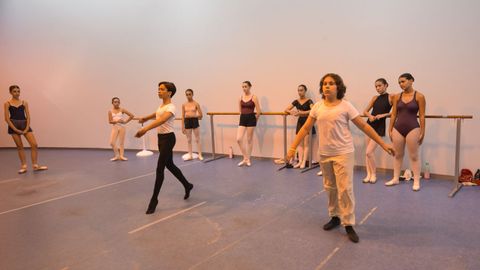 Alumnas de danza cl�sica en el Noth Spain Ballet Intensive de Pontevedra