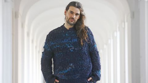 A conversa entre Oliver Laxe e Jos� Luis Losa desenvolveuse nunha das salas do Museo Nacional Centro de Arte Reina Sof�a, que, por certo, acolle estes d�as unha exposici�n inmersiva arredor o filme �Sir�t�.