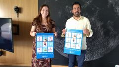 La directora xeral de Xuventude, Cristina Pichel, y el alcalde de A Veiga, Juan Anta, presentaron el campamento