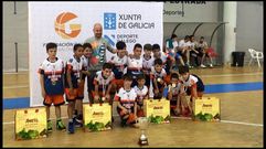 El equipo de preminibasket del Santiago Ap�stol, campe�n gallego