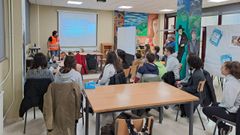 La actividad con el grupo YOTA de radioaficionados menores de 25 a�os se llev� a cabo este mi�rcoles por la tarde en el IES Torrente Ballester de Pontevedra