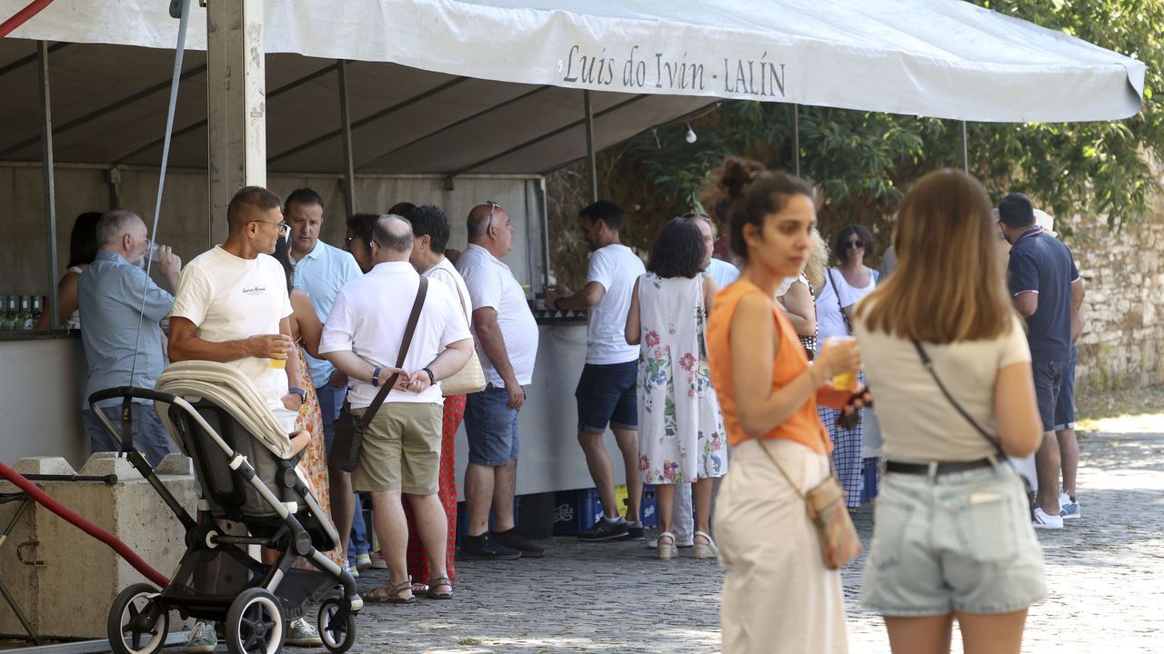 Música y tirapedras en el quinto día de fiesta en Melide