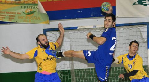 Marco Fern�ndez marc� 5 goles en su estreno. 