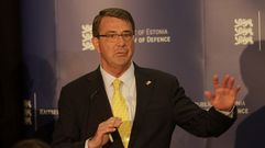 Ashton Carter, hoy en Estonia
