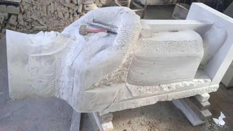 La estatua de Alfonso VII fue realizada en granito a tama�o real 