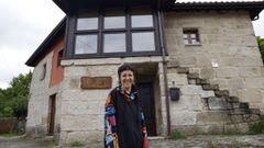 Virginia frente a las rehabilitadas Casi�as de�Acevedo
