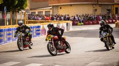 Juan Buitur�n, Jorge Abal y Marcos Figueira, del Arousa Team, en el circuito leon�s.
