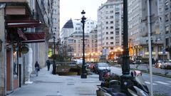Tramo de la calle de Rosal�a de Castro