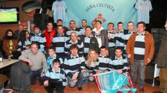 Foto de familia de los miembros del grupo en el acto de inauguraci�n