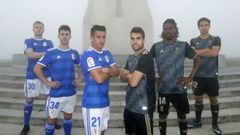 Cortina, Jimmy, Berj�n, Diegui, Boateng y Steven posan con las equipaciones