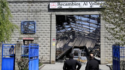 La nave de Al Volante qued� totalmente calcinada