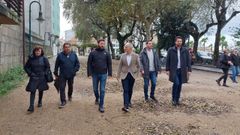 Dirigentes del PSOE en Cambados, A Illa, Mea�o, Ribadumia y Sanxenxo arroparon hoy a su secretario general,�David Regades.