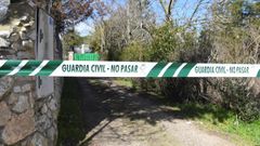 Per�metro de la Guardia Civil alrededor de la zona del crimen en la localidad de Cembranos (Le�n)