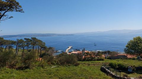 El ncleo de Curro y la entrada de la ra de Pontevedra desde la zona alta de Ons