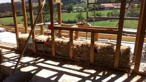 Constucción de la casa pasiva low cost que se está construyendo en Venta las Ranas