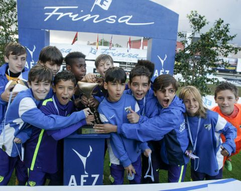 La plantilla del M�laga incluy� a los hijos de Kameni, Arnau y Guerrero. 