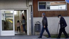 Centro de salud en Ribeira, una de las zonas que reciben m�s visitantes durante el verano