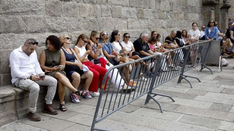 Largas colas para acceder a la Catedral