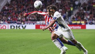 Yeremay pugna en un lance del partido contra el Atl�tico de Madrid