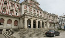 El coche oficial, que ahora permanece en la nave de servicios municipal, en una foto de archivo. 