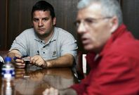 Juanmi Doval, a la izquierda, dirigi� las actividades de la fundaci�n en la etapa de Carlos Guerrero. 