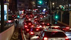 Atasco en los accesos a la ciudad el viernes, por la celebraci�n del rali