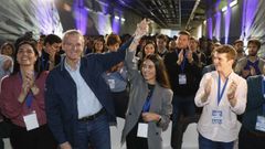 Paula Prado, secretaria general del PPdeG; Alfonso Rueda, Nicole Grueira, nueva presidenta de Novas Xeraci�ns, y su predecesor, Adri�n Pardo.