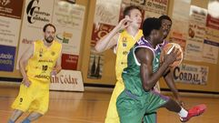 Las im�genes del partido Xuven contra Cl�nicas Rinc�n M�laga