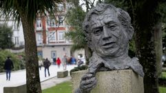 Chequeo a las estatuas de Noia