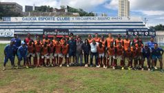Visita de la directiva del Pontevedra al conjunto brasile�o
