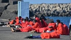 Varias decenas de inmigrantes llegaron el martes a La Restinga, en la isla de El Hierro
