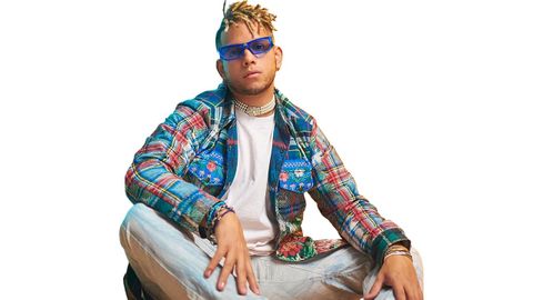 El productor colombiano Ovy on the drums