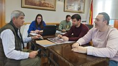 Las reuniones con los propietarios de parcelas para formalizar las actas de ocupaci�n ya han comenzado